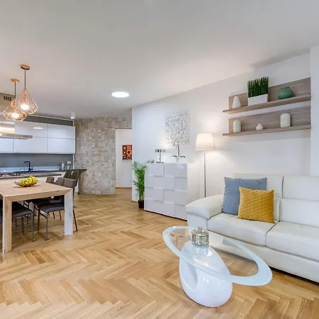 Flatinrome Vatican Apartment